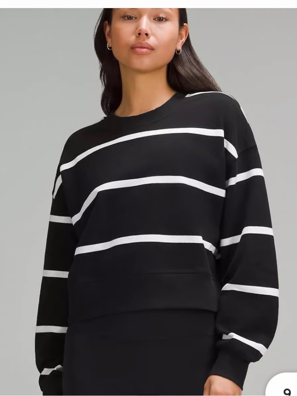 cropped Lululemon crew neck